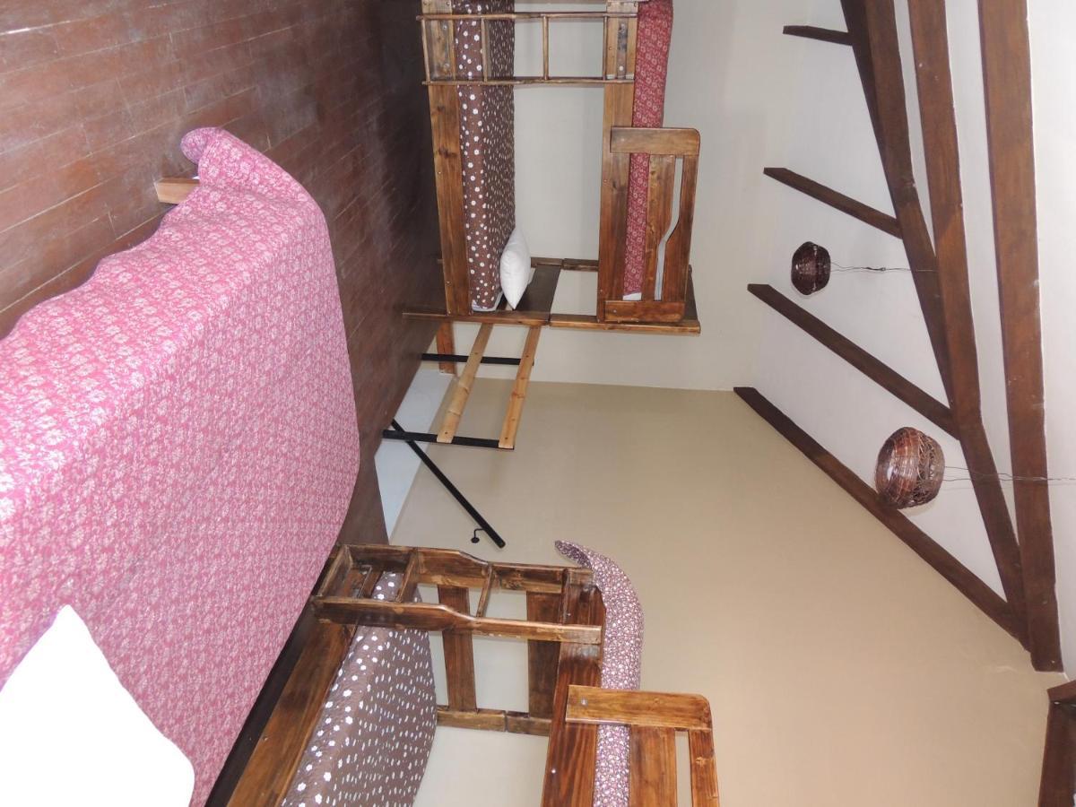 Hostal Dinosaurio Bed & Breakfast Torotoro Exterior photo